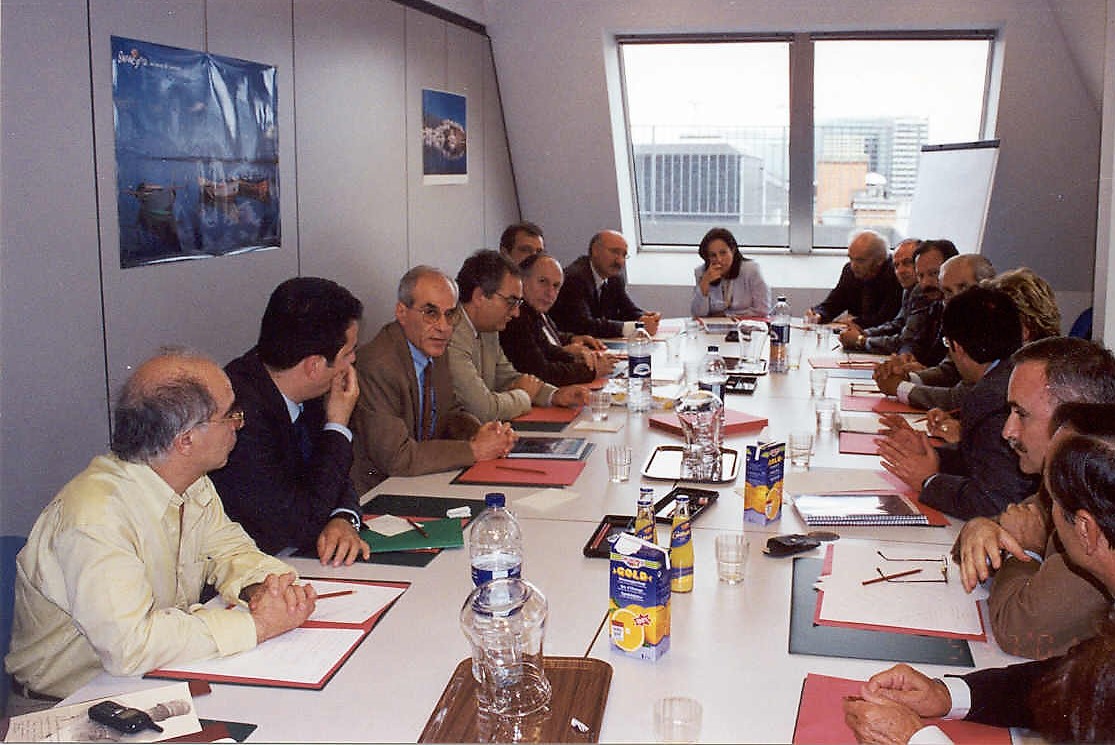 2001 6 ΣΥΝΑΝΤΗΣΗ ΠΑΣΕ ΜΕ ΤΗΝ ΕΠΙΤΡΟΠΟ ΔΙΑΜΑΝΤΟΠΟΥΛΟΥ